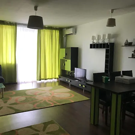 2 Coralia Mamaia